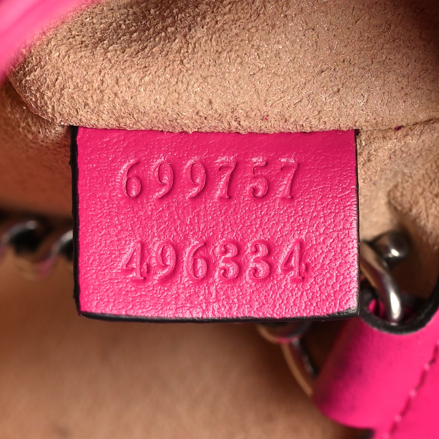 Calfskin Matelasse Monochrome GG Marmont Chain Belt Bag Classic Fuxia