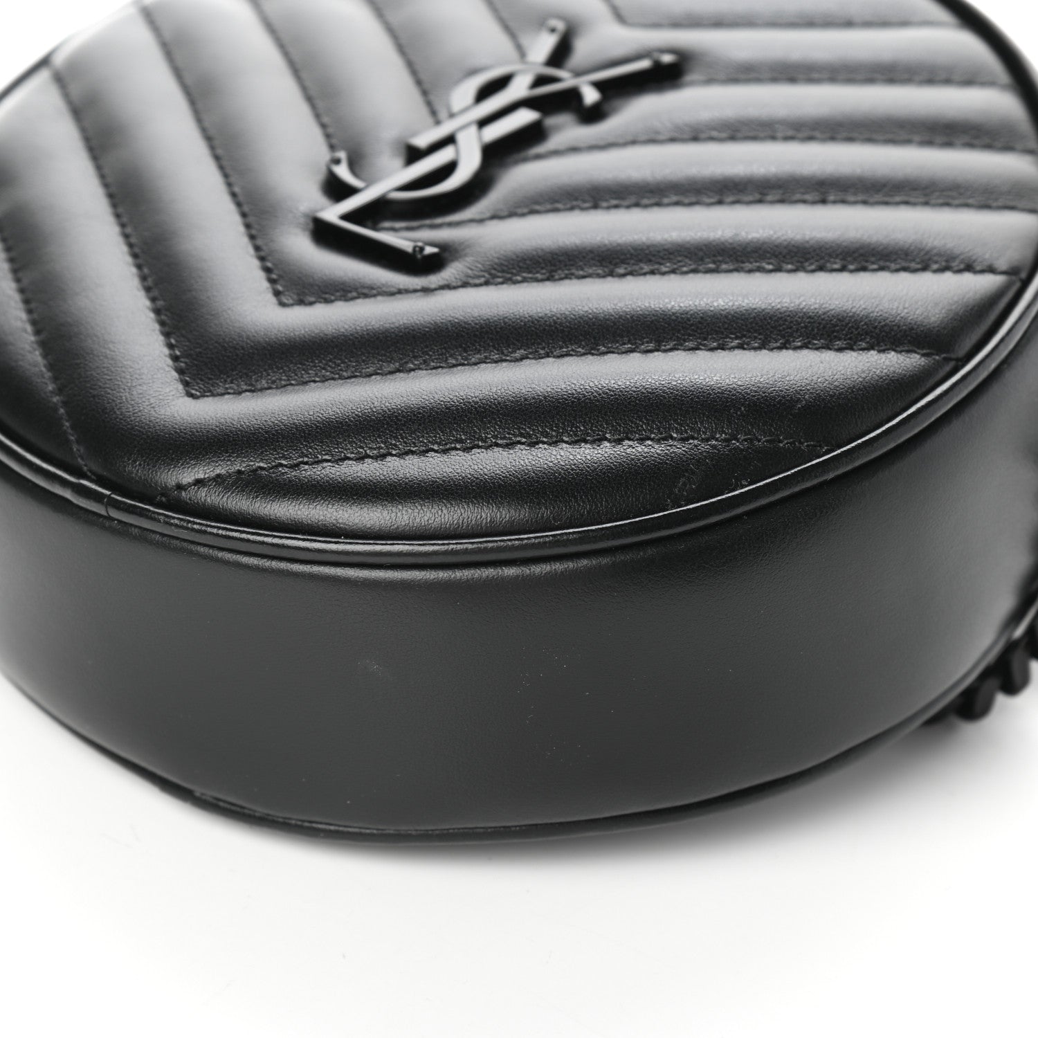 Saint Laurent Calfskin Matelasse Chevron Round Vinyle Camera Bag Black 9 of 9