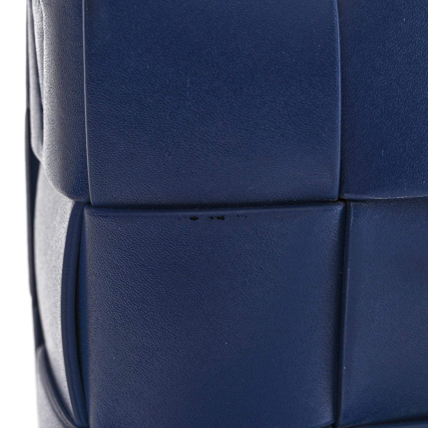 Lambskin Maxi Intrecciato Cassette Crossbody Bag Cruise