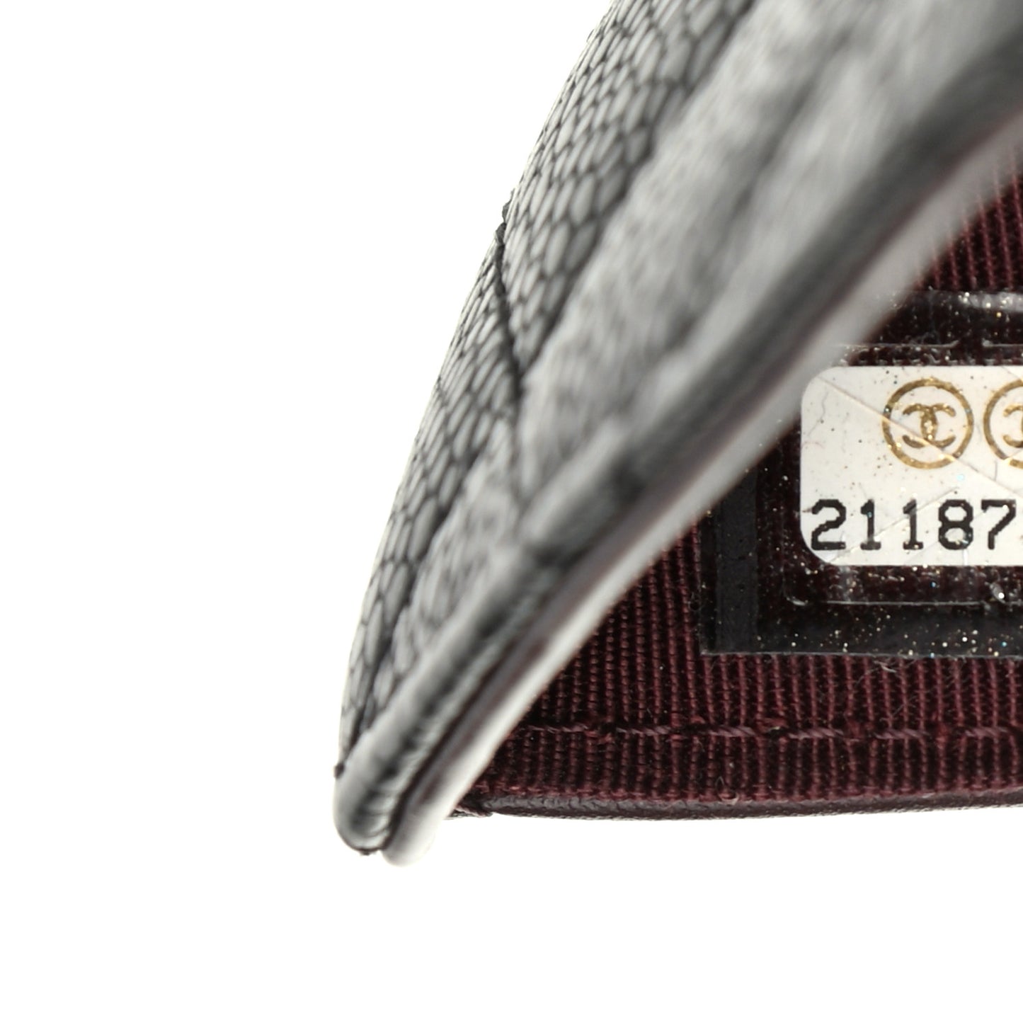 Caviar Quilted Yen Wallet Black