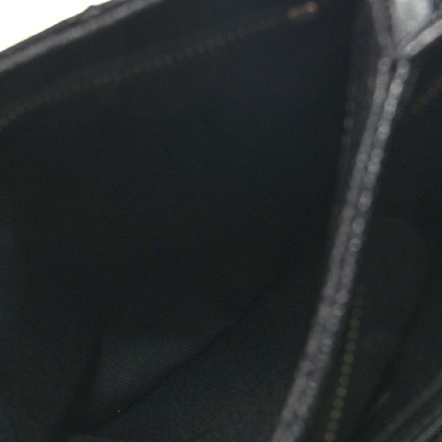 Caviar Quilted Coco Pleats Clutch Black
