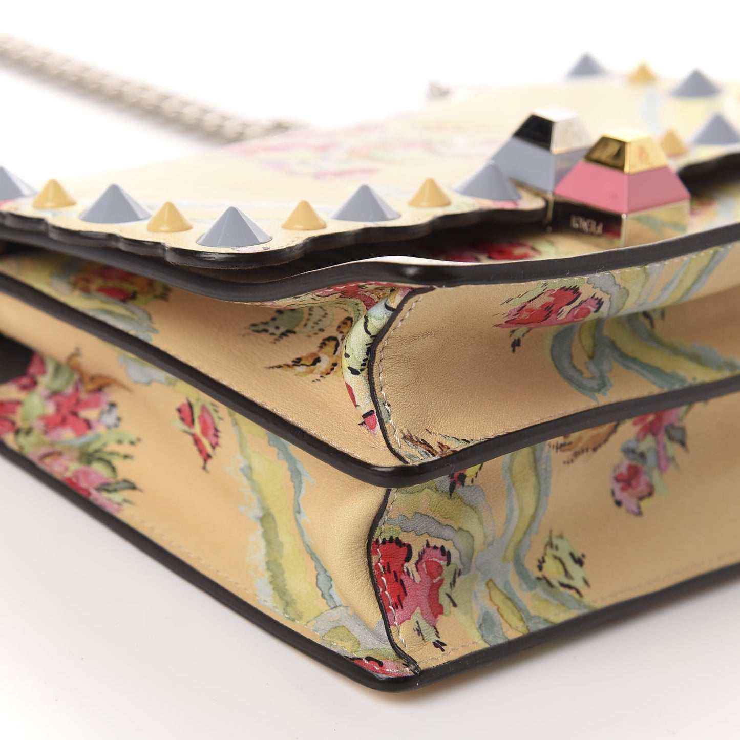 Vitello Marie Antoinette Print Scalloped Mix Studded Small Kan I Shoulder Bag Panna Multicolor