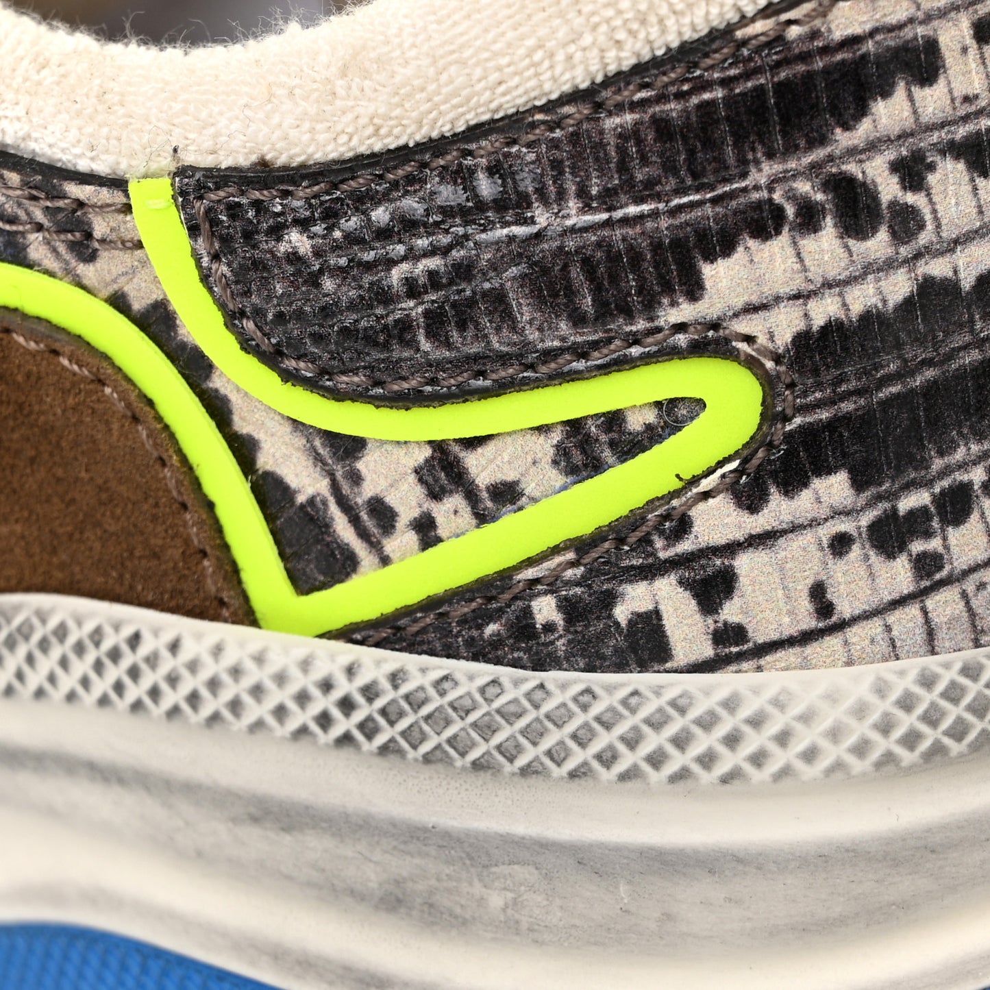 Suede Calfskin Tejus Printed Mens Ultrapace Sneakers 6 Natural Ardesia Neon Yellow