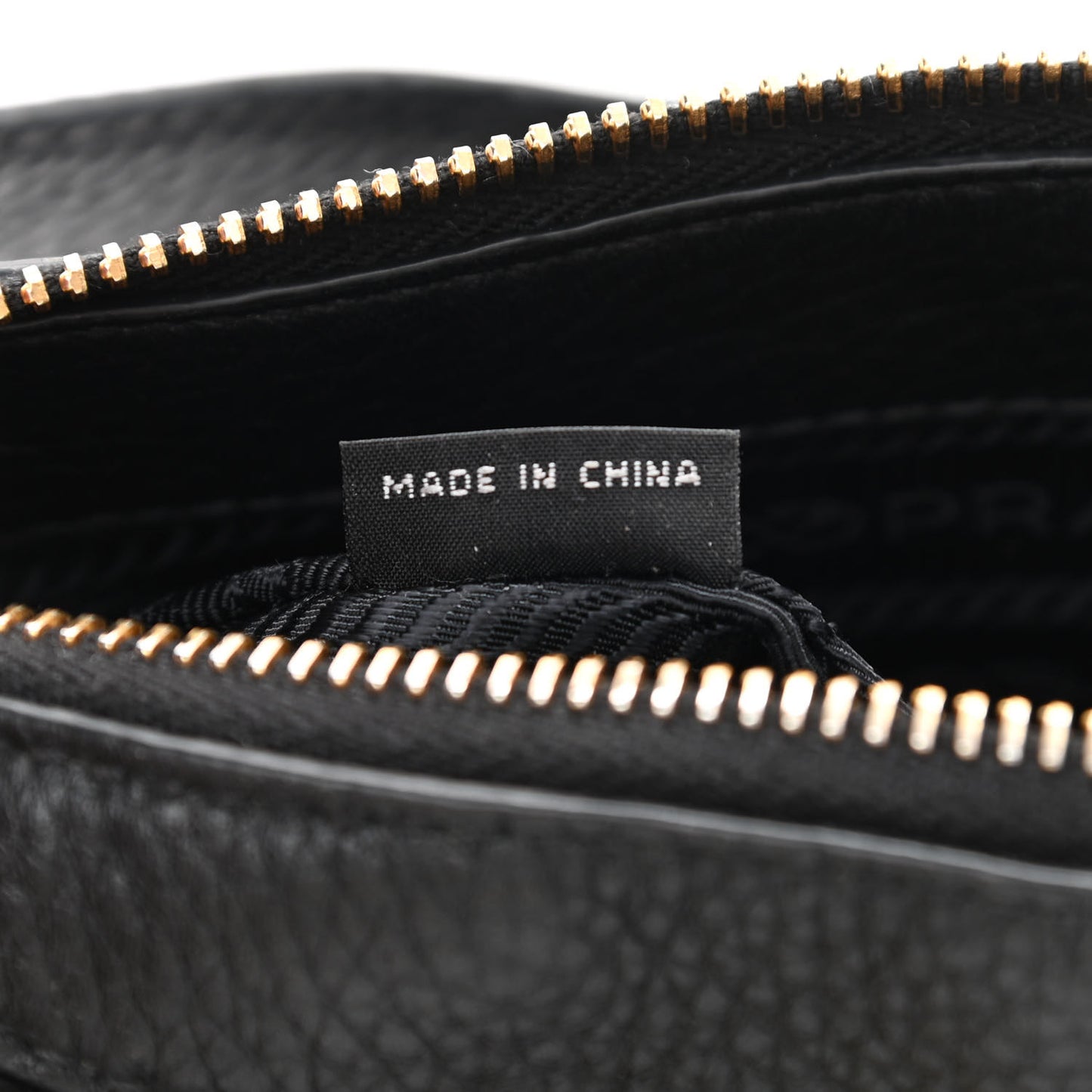 Vitello Daino Small Belt Bag Black