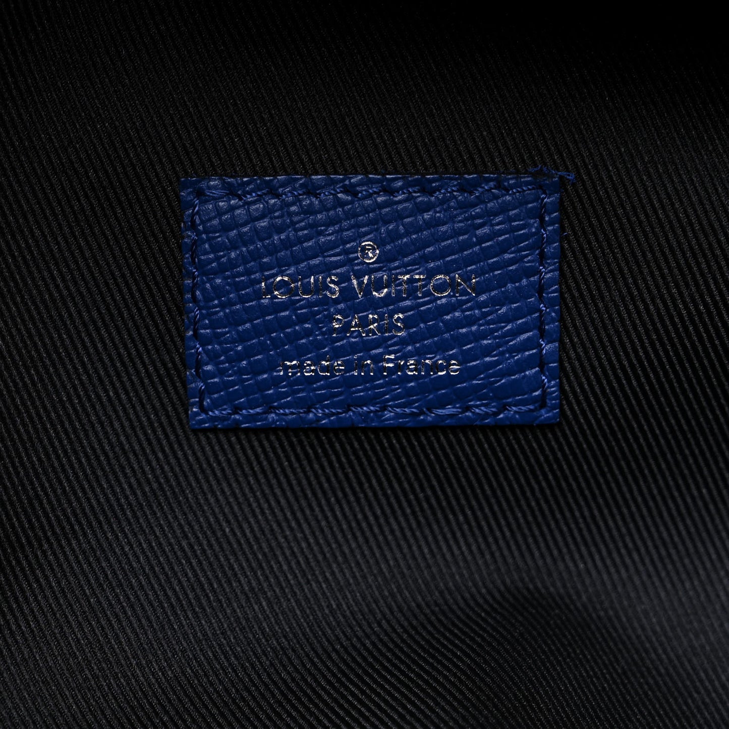 Taiga Monogram Discovery Backpack PM Cobalt