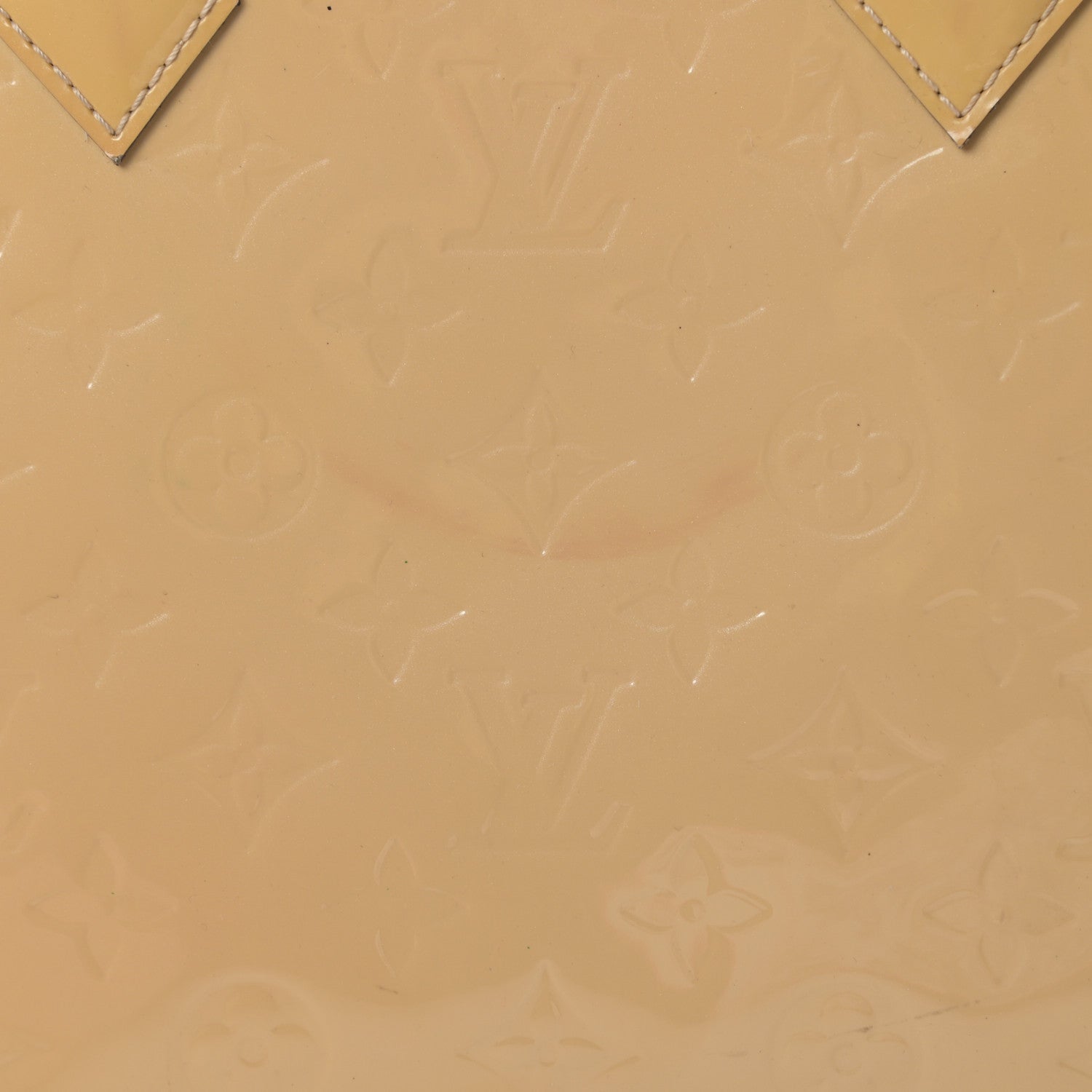 Louis Vuitton Vernis Alma PM Dune 19 of 20
