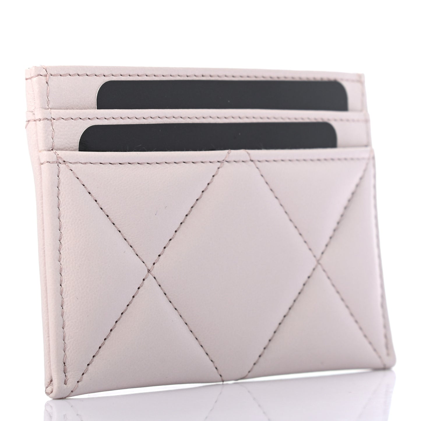 Lambskin Quilted Chanel 19 Card Holder Light Purple