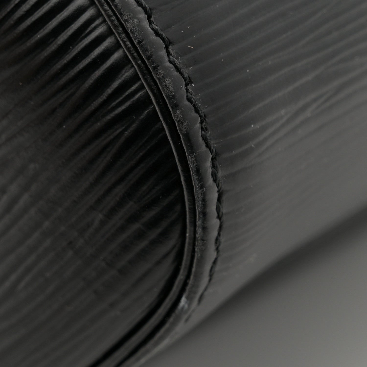 Louis Vuitton Epi Speedy 25 Black 16 of 16