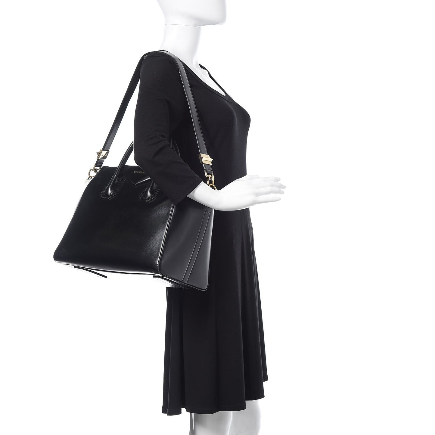 Shiny Lord Calfskin Medium Antigona Black