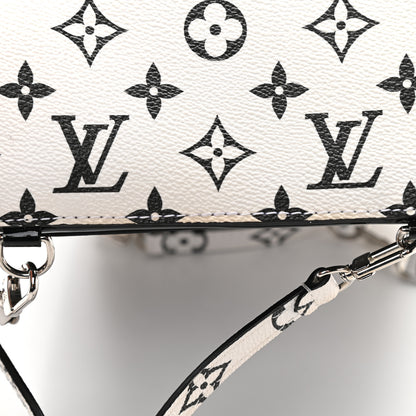 Louis Vuitton Patent Monogram Hot Springs Backpack Black White 9 of 9