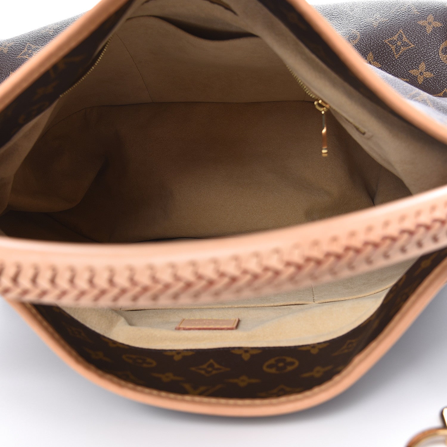 Louis Vuitton Monogram Artsy MM 5 of 14