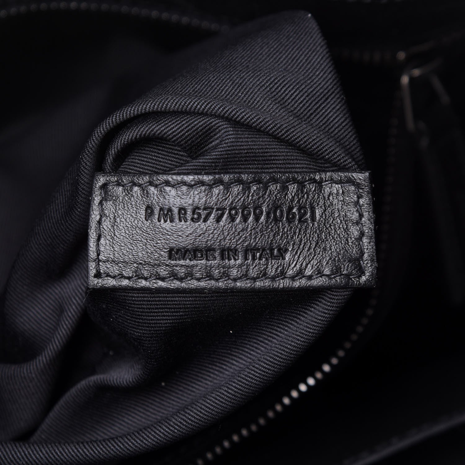 Saint Laurent Crinkled Calfskin Matelasse Monogram Niki Shoulder Bag Black 7 of 10