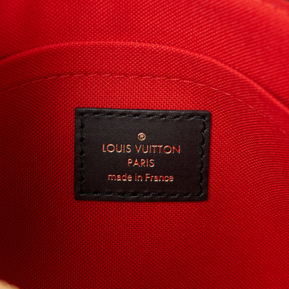 Louis Vuitton Reverse Monogram Giant OnTheGo East West 9 of 13
