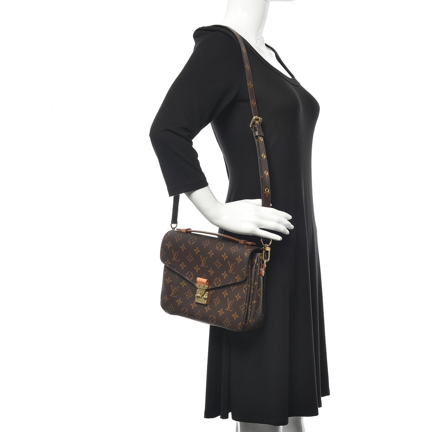 Monogram Pochette Metis