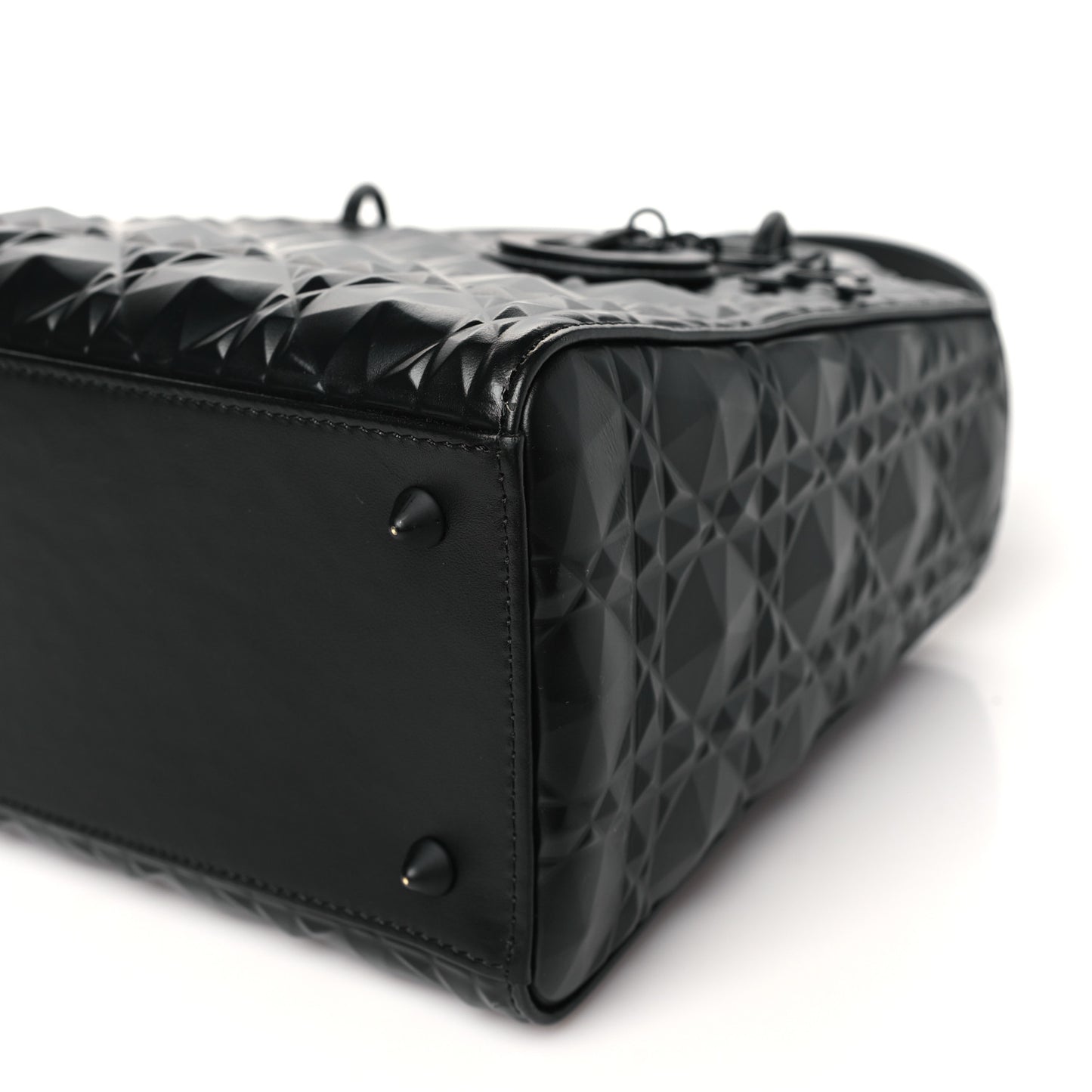 Calfskin Cannage Diamond Cannage Medium Lady Dior Black