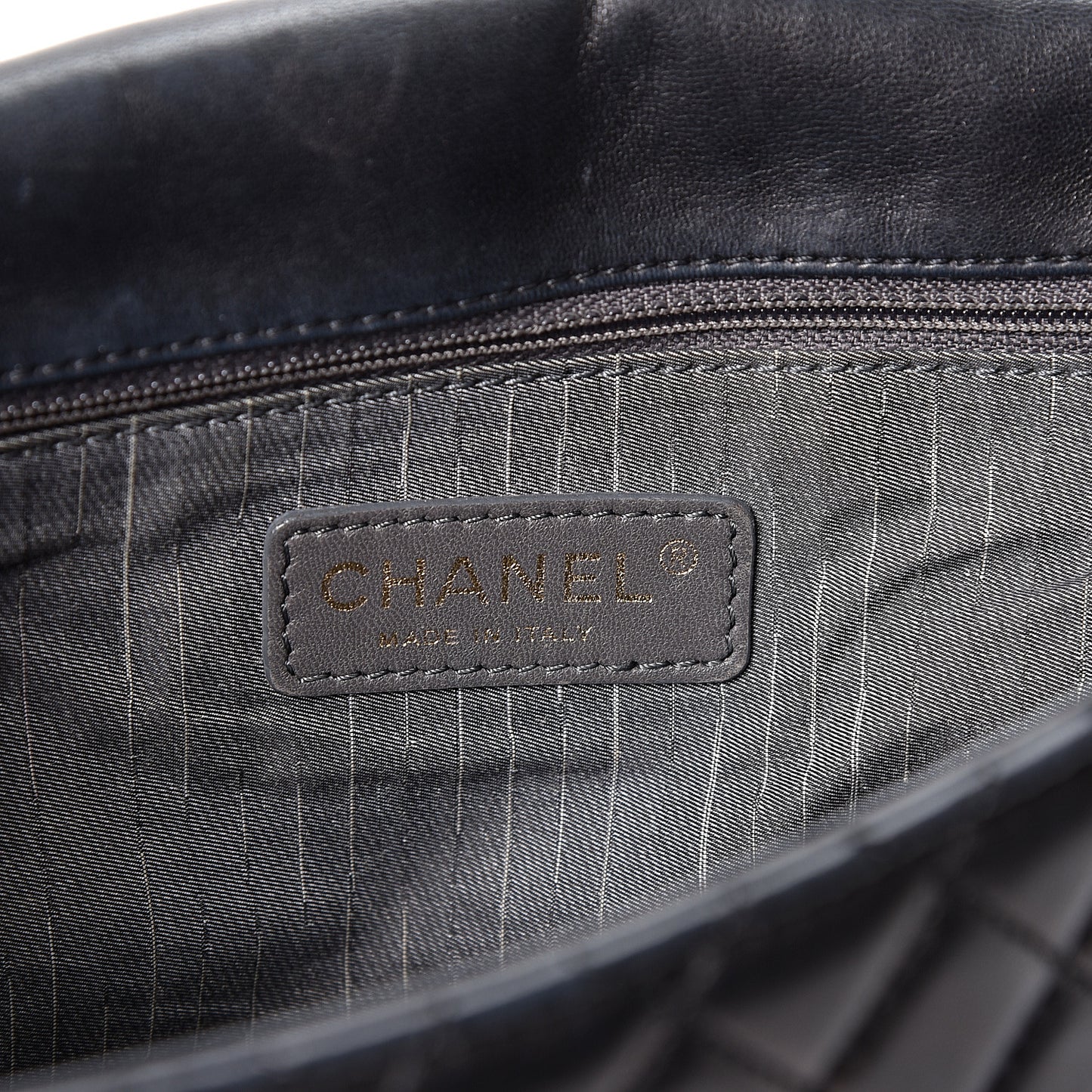 Lambskin Quilted Medium Westminster Pearl Flap Black