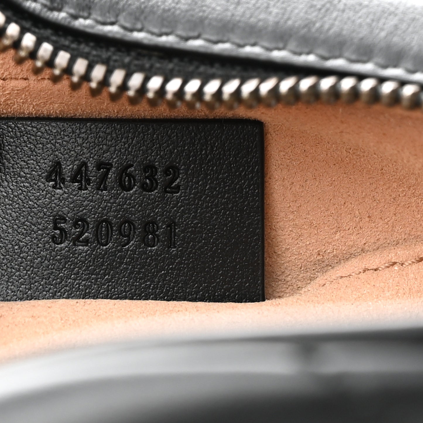 Calfskin Matelasse Small GG Marmont Chain Shoulder Bag Black