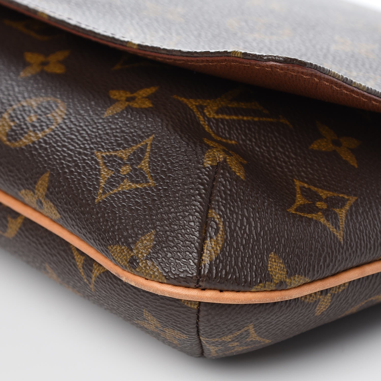 Louis Vuitton Monogram Musette Tango 10 of 10