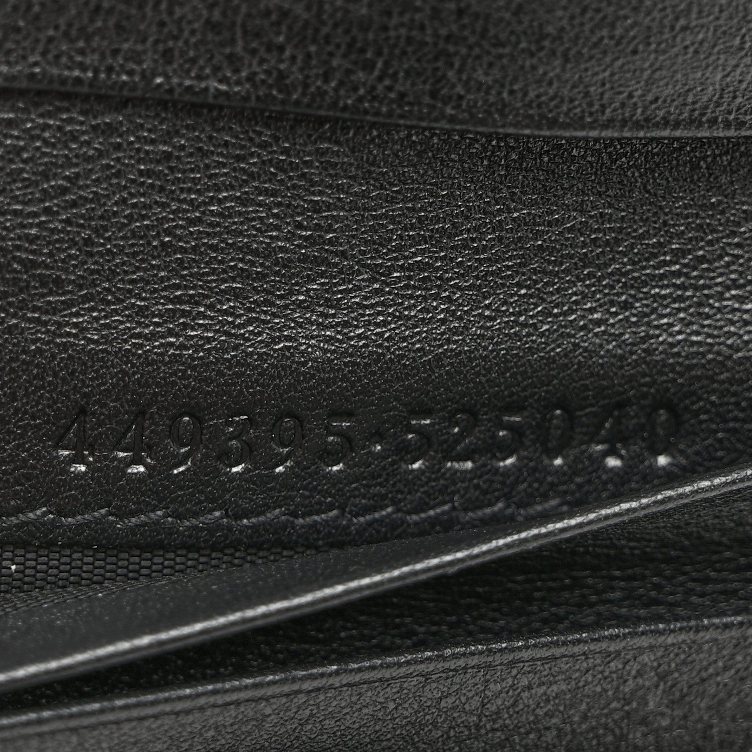 Gucci Microguccissima Compact Wallet Black 8 of 9