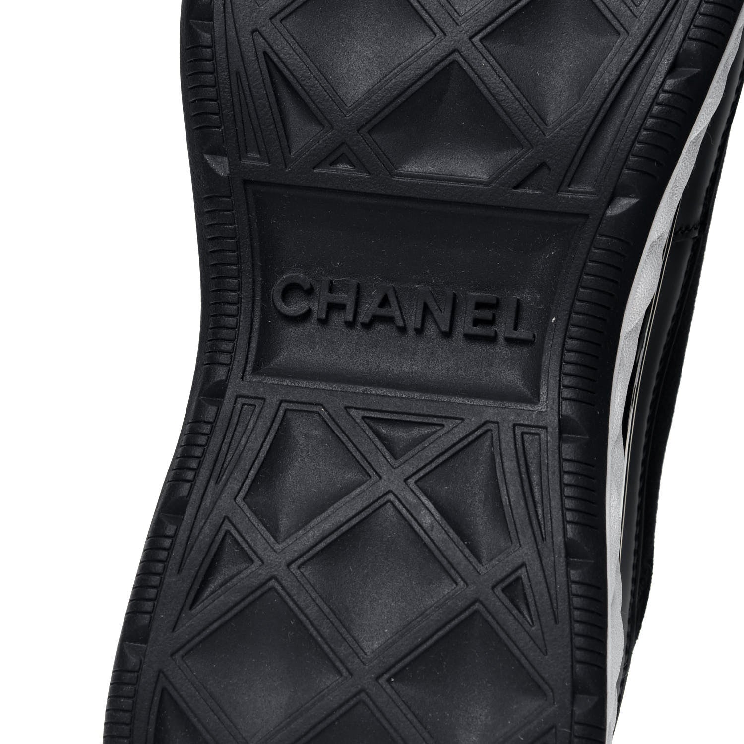 Chanel Velvet Calfskin Mixed Fibers CC Sneakers 38 Black 8 of 10