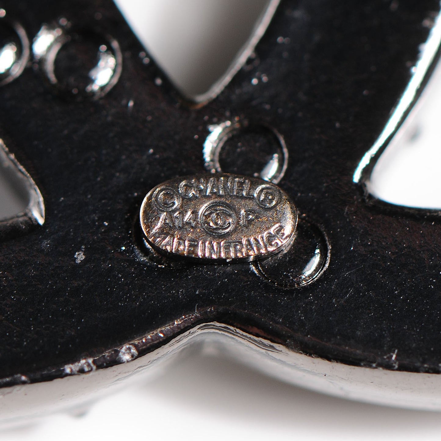 Ruthenium Pearl Large CC Brooch Black