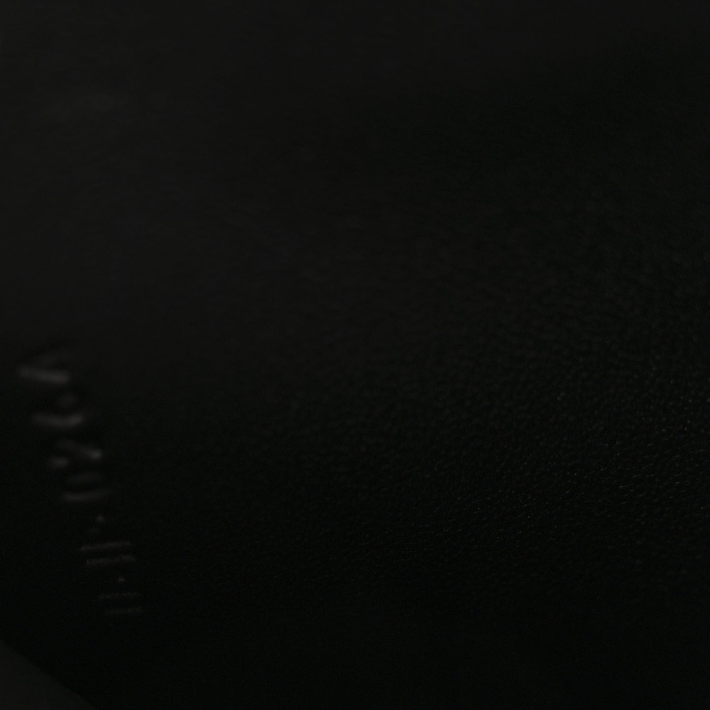 Supple Calfskin Medium Nino Black