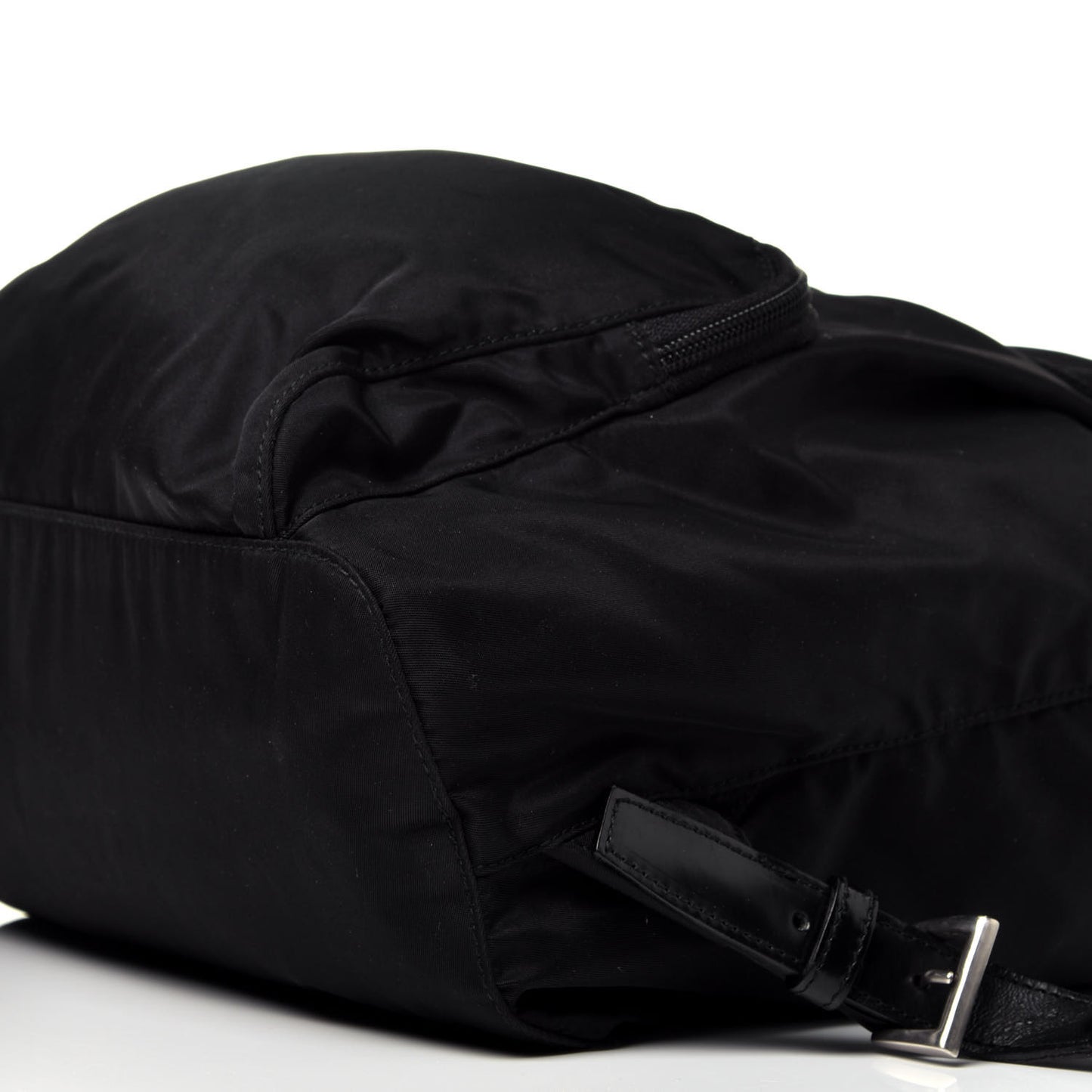 Nylon Vela Medium Cinch Backpack