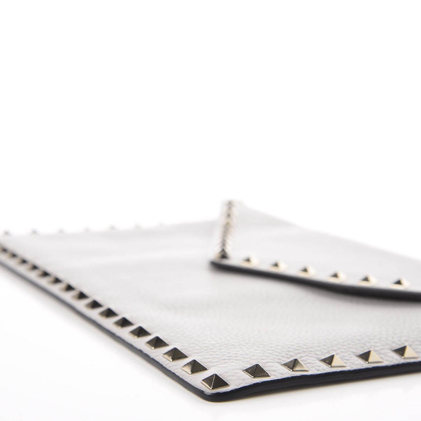 Pebbled Calfskin Large Rockstud Envelope Clutch Pastel Grey