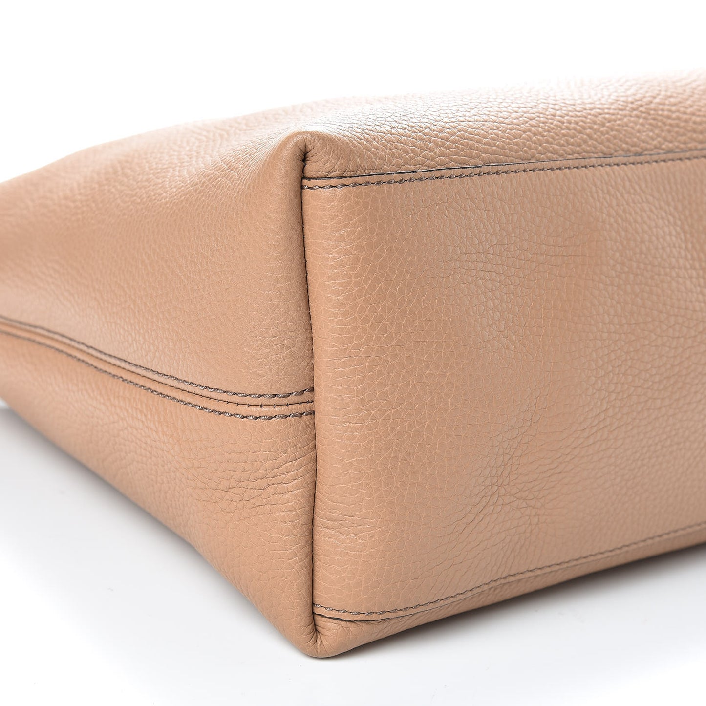 Pebbled Calfskin Medium Soho Chain Shoulder Bag Camelia