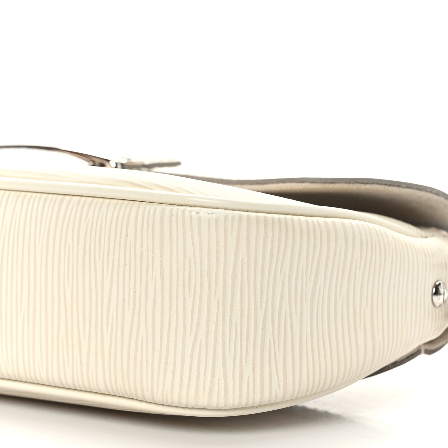 Louis Vuitton Epi Montaigne Clutch Ivory 7 of 8