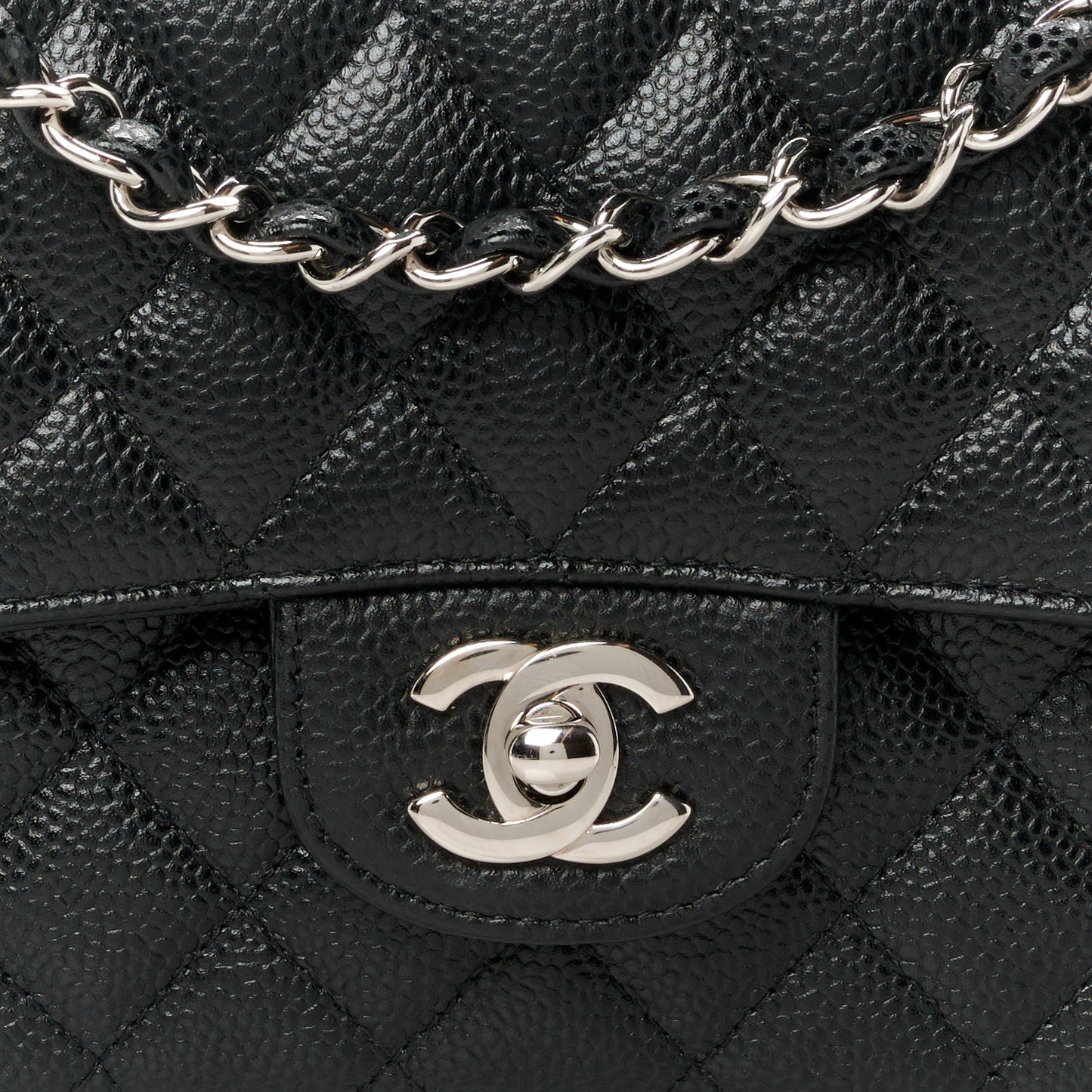 Caviar Quilted Medium Double Flap Black
