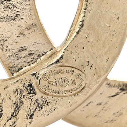 Chanel CC Logo Brooch Gold 3 of 3