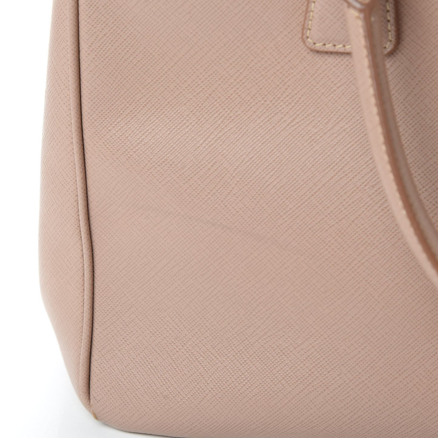 Saffiano Medium Galleria Double Zip Tote Cammeo