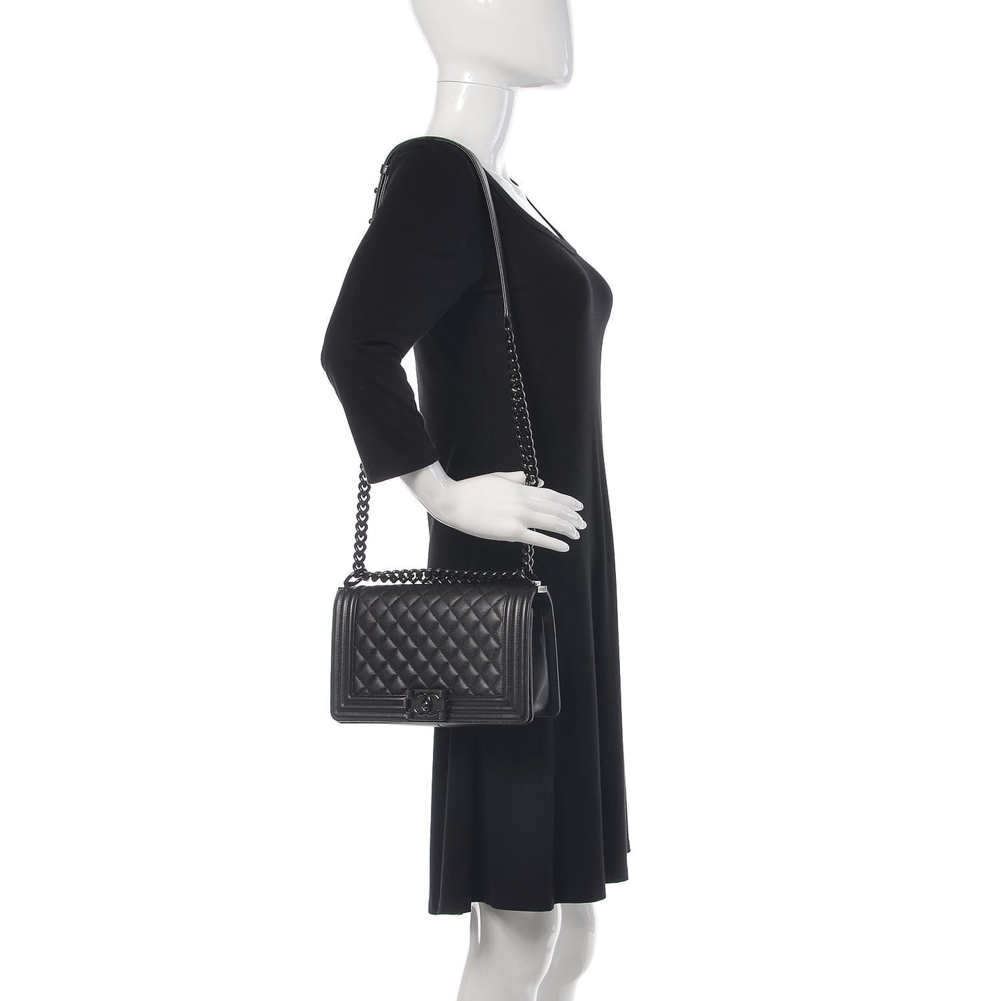 Caviar Quilted Medium Boy Flap So Black