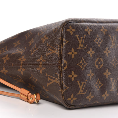 Louis Vuitton Monogram Neverfull MM 12 of 17