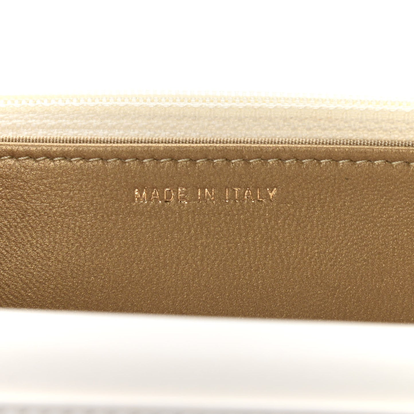 Lambskin Quilted CC Pearl Crush Wallet on Chain WOC White