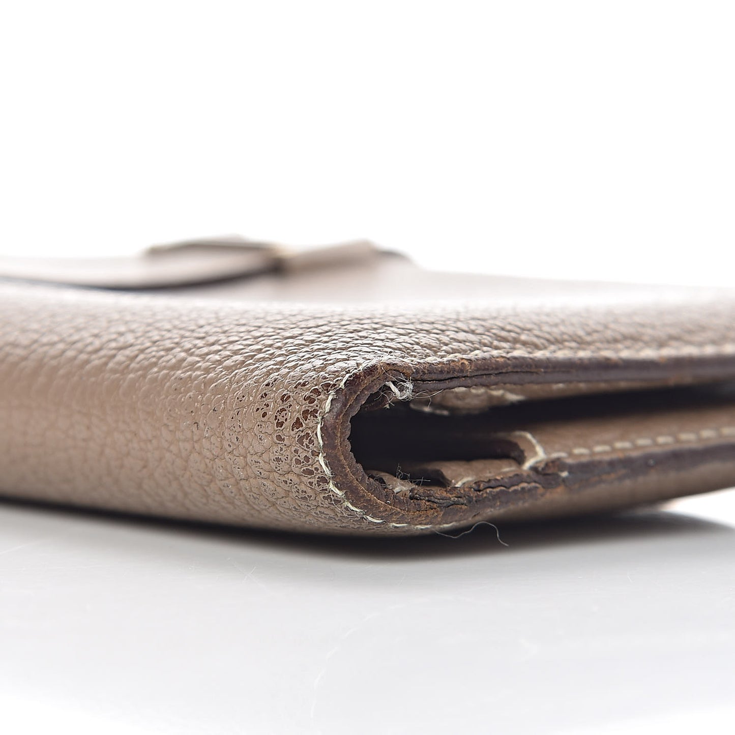 Chevre Mysore Bearn Gusset Wallet Etoupe