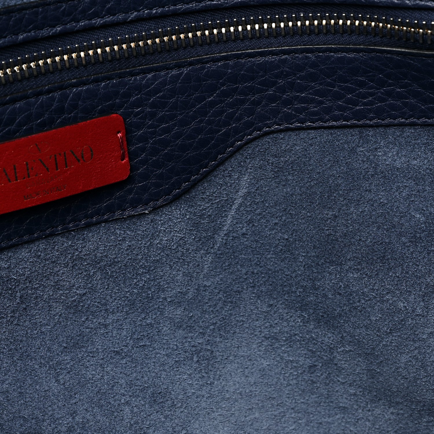 Valentino Garavani Grained Calfskin Rockstud Shoulder Tote Marine 11 of 17