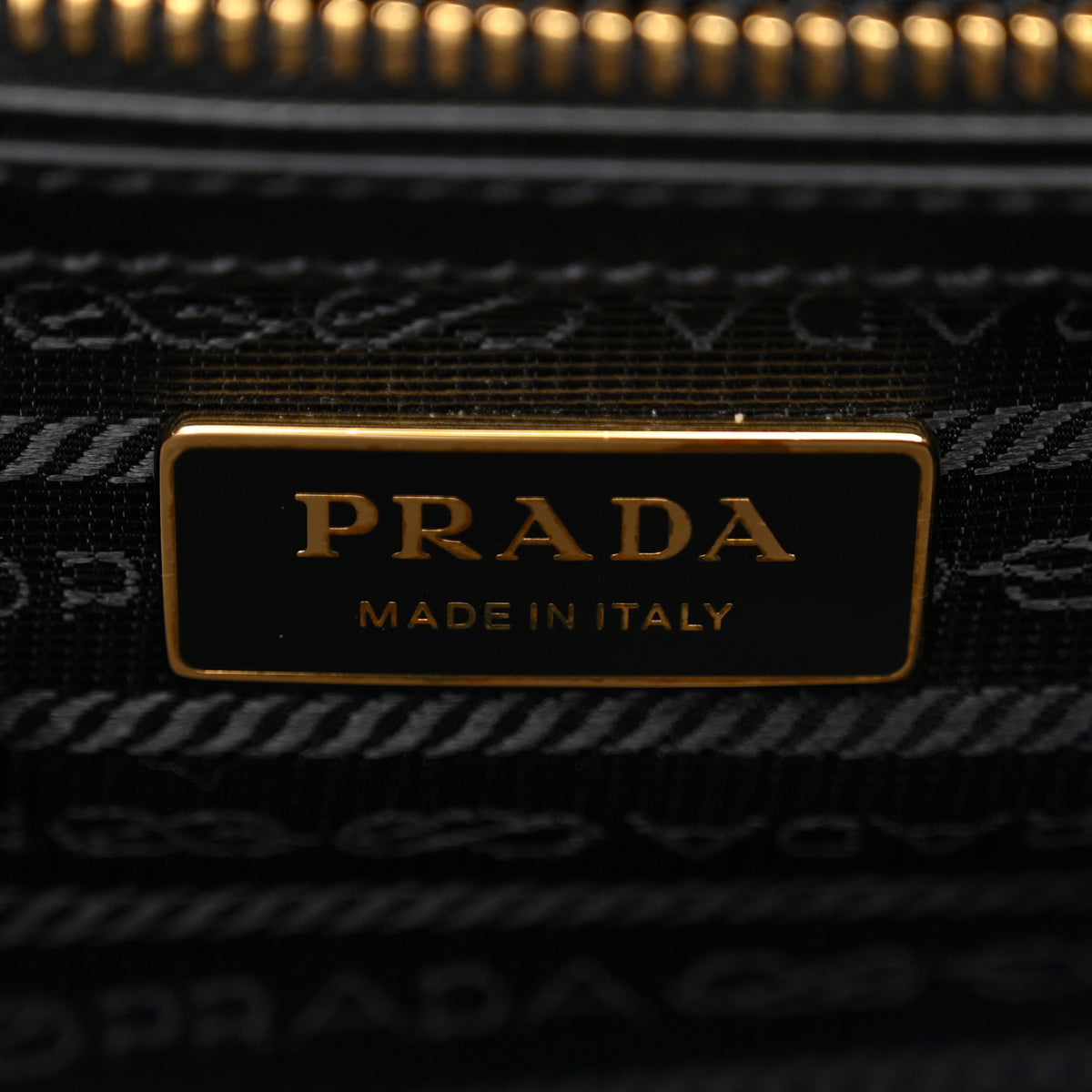 Saffiano Small Galleria Double Zip Tote Black