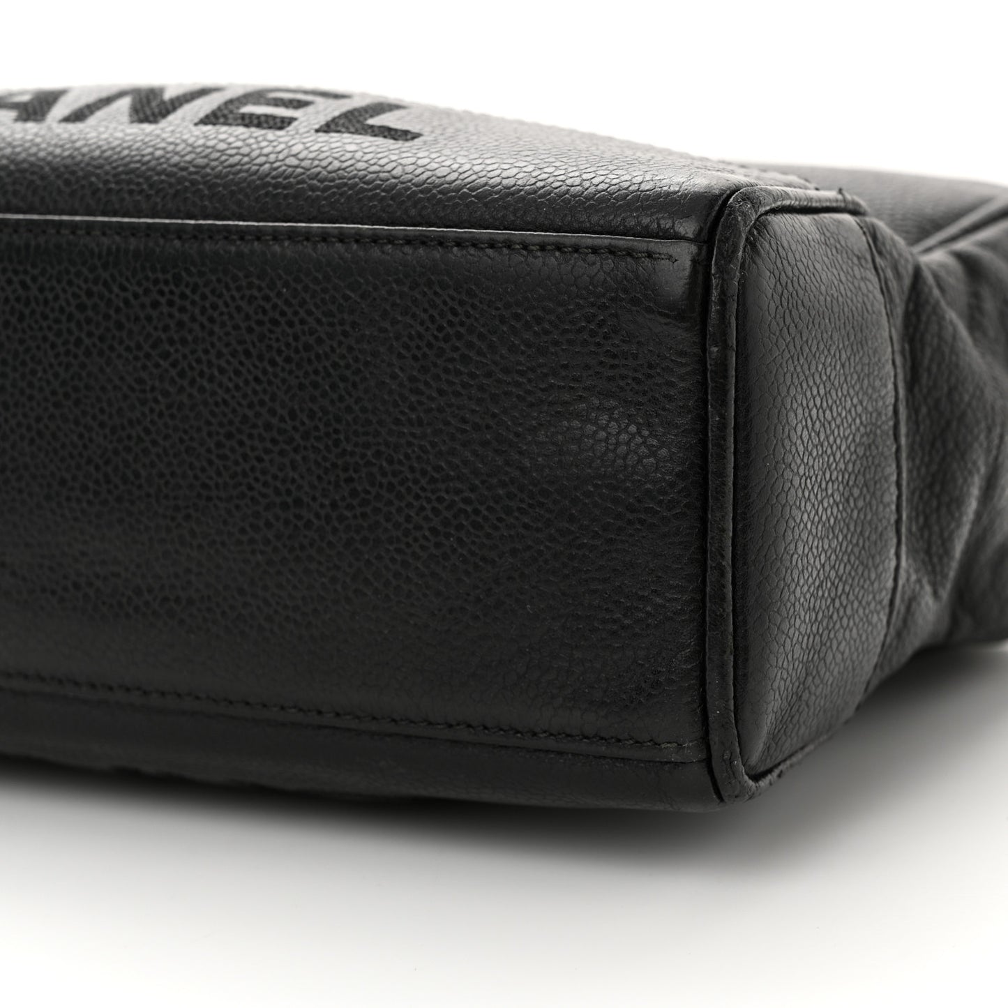Caviar CC Shoulder Bag Black