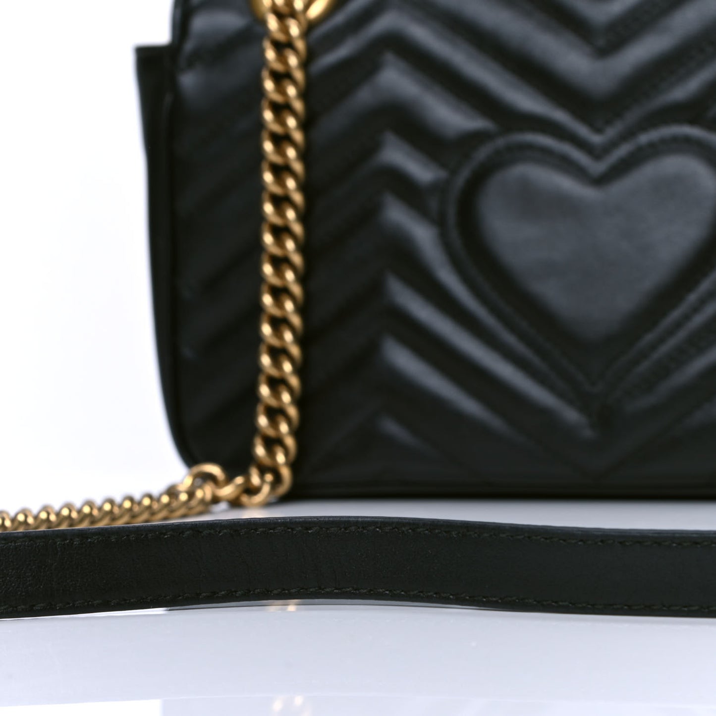 Calfskin Matelasse Small GG Marmont Shoulder Bag Black