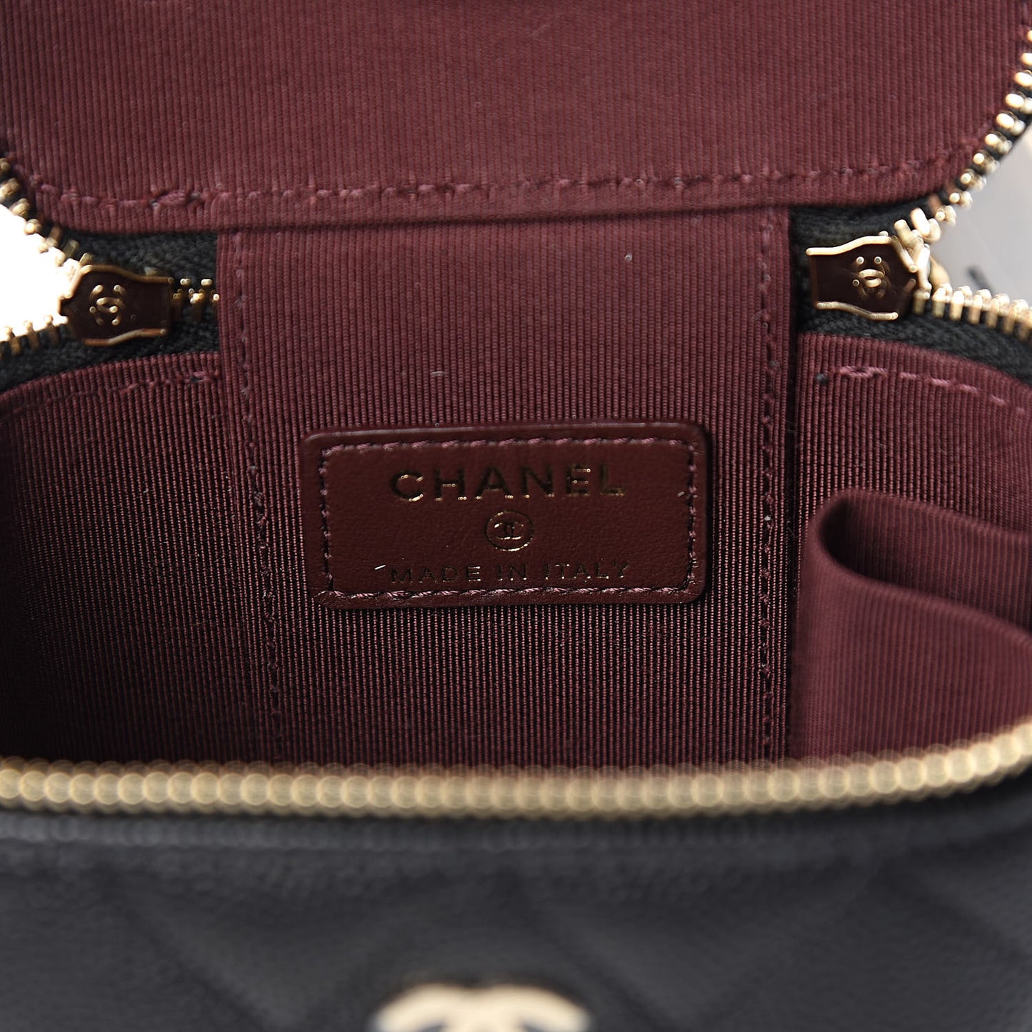 Caviar Quilted Mini Vanity Case With Chain Black