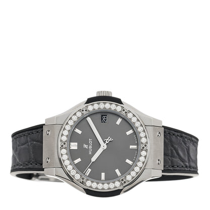 Hublot Titanium Alligator Diamond Bezel 33mm Classic Fusion Automatic Watch Grey 581.NX.7071.LR.1104 2 of 5