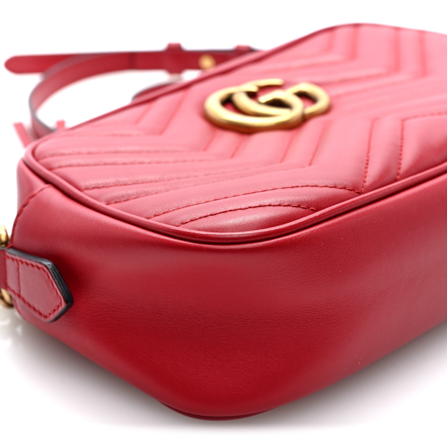 Calfskin Matelasse Small GG Marmont Chain Shoulder Bag Hibiscus Red