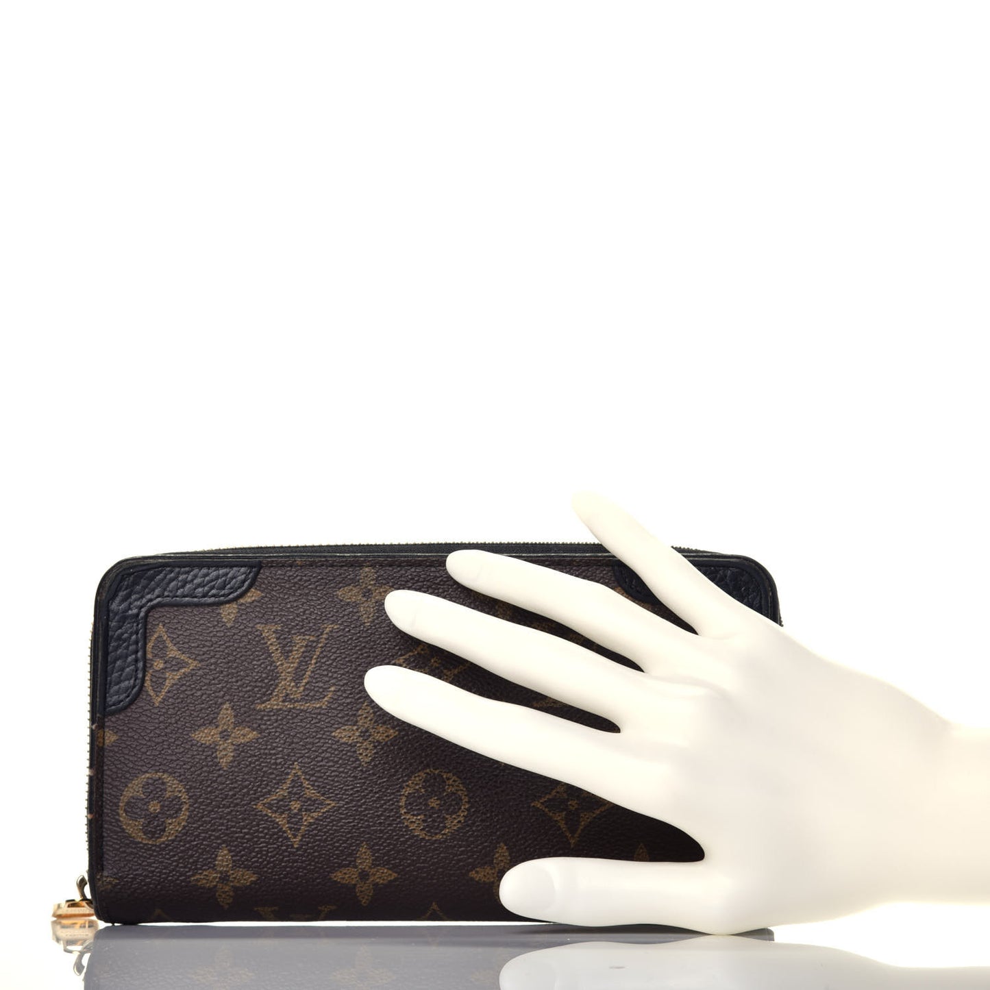 Monogram Zippy Retiro Wallet Black