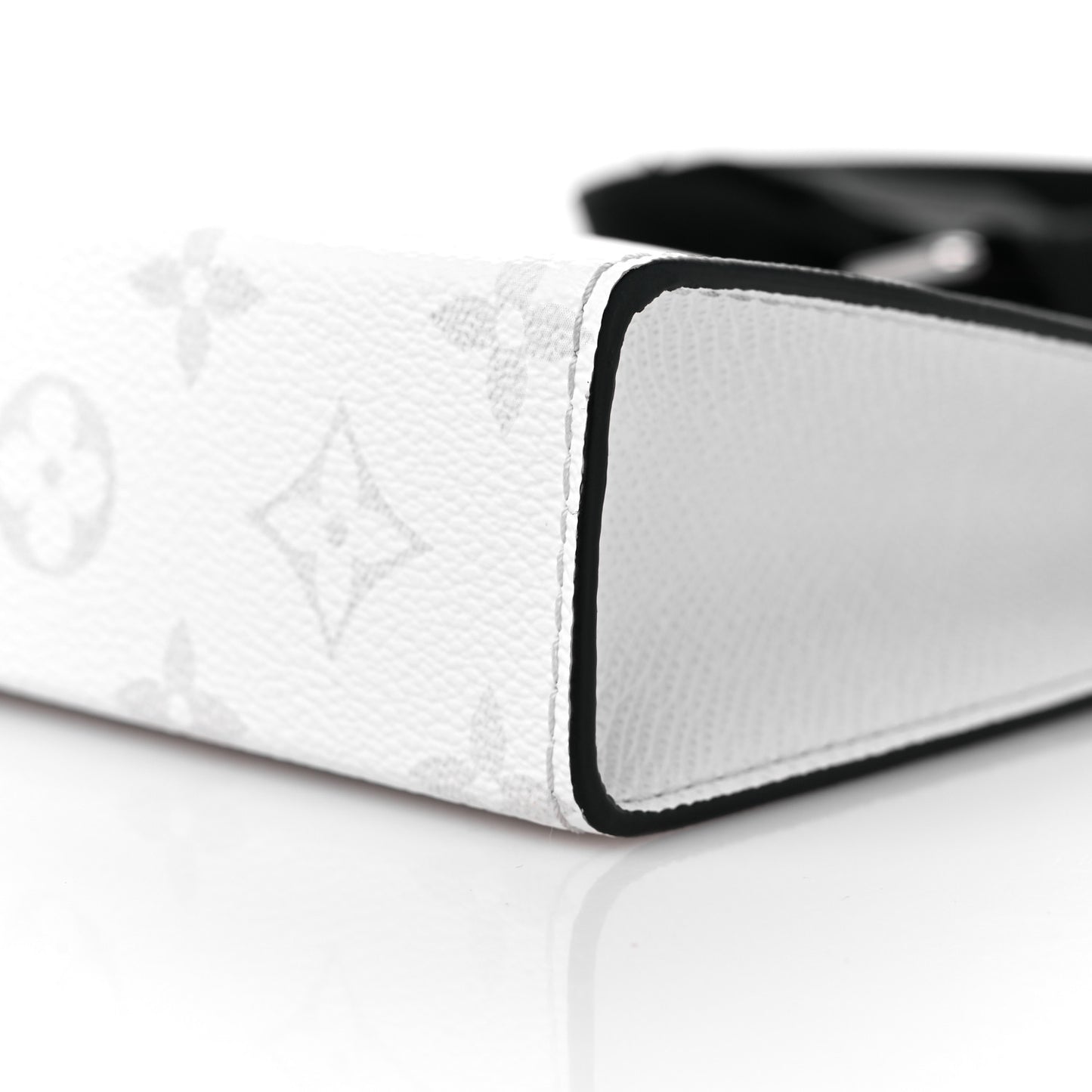 Taiga Monogram Gaston Wearable Wallet Optic White