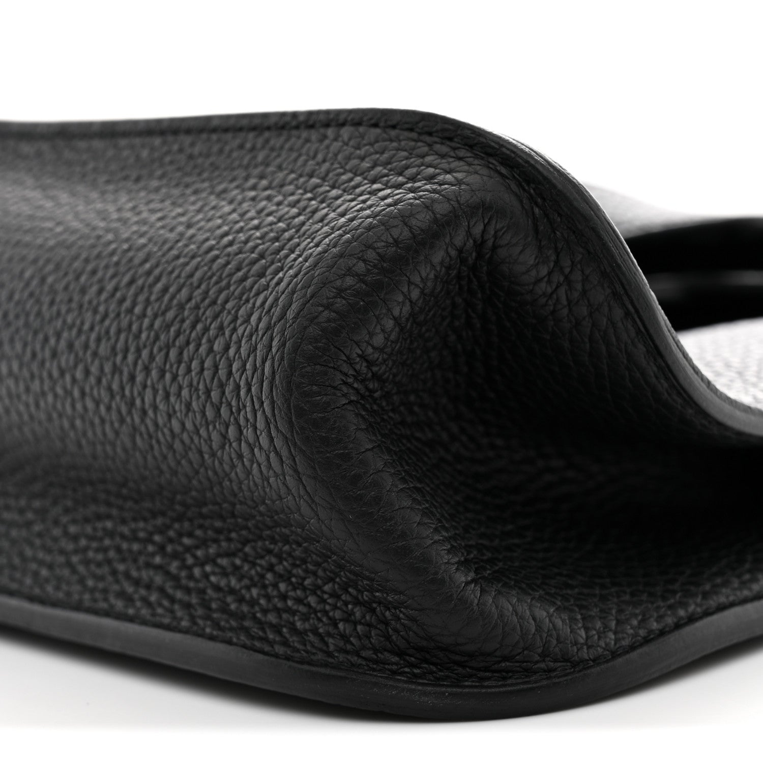 Hermes Taurillon Clemence Halzan 31 GM Black 9 of 10