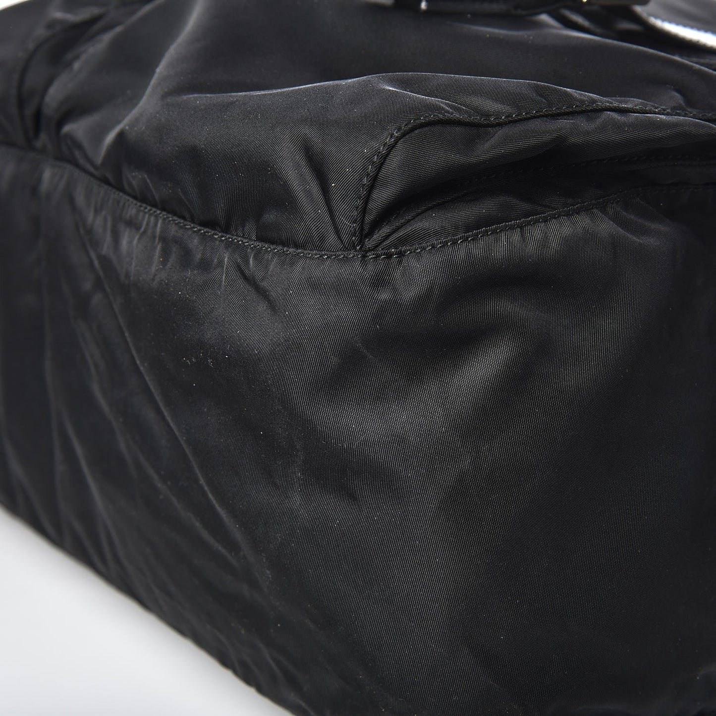 Nylon Vela Messenger Bag Black