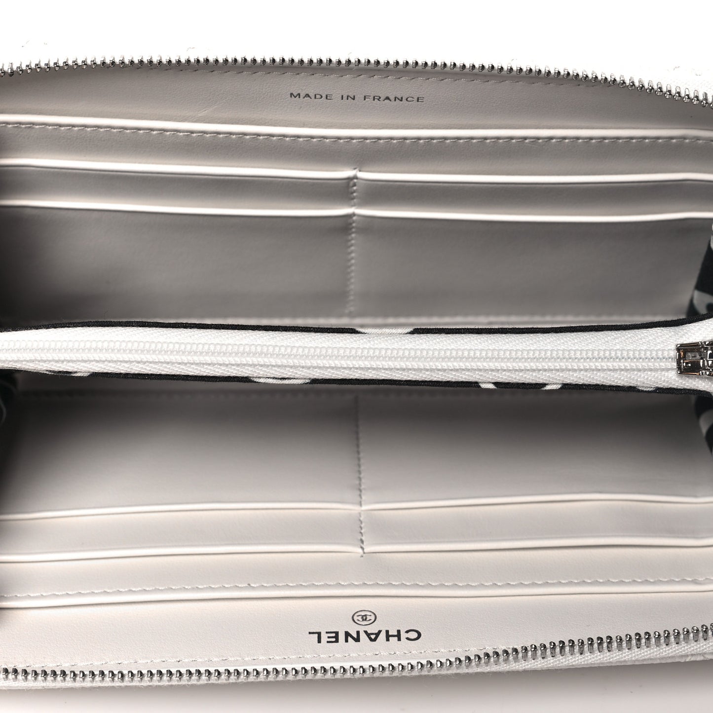 Caviar Quilted Coco Chanel Logo CC Large Gusset Zip Around Wallet White