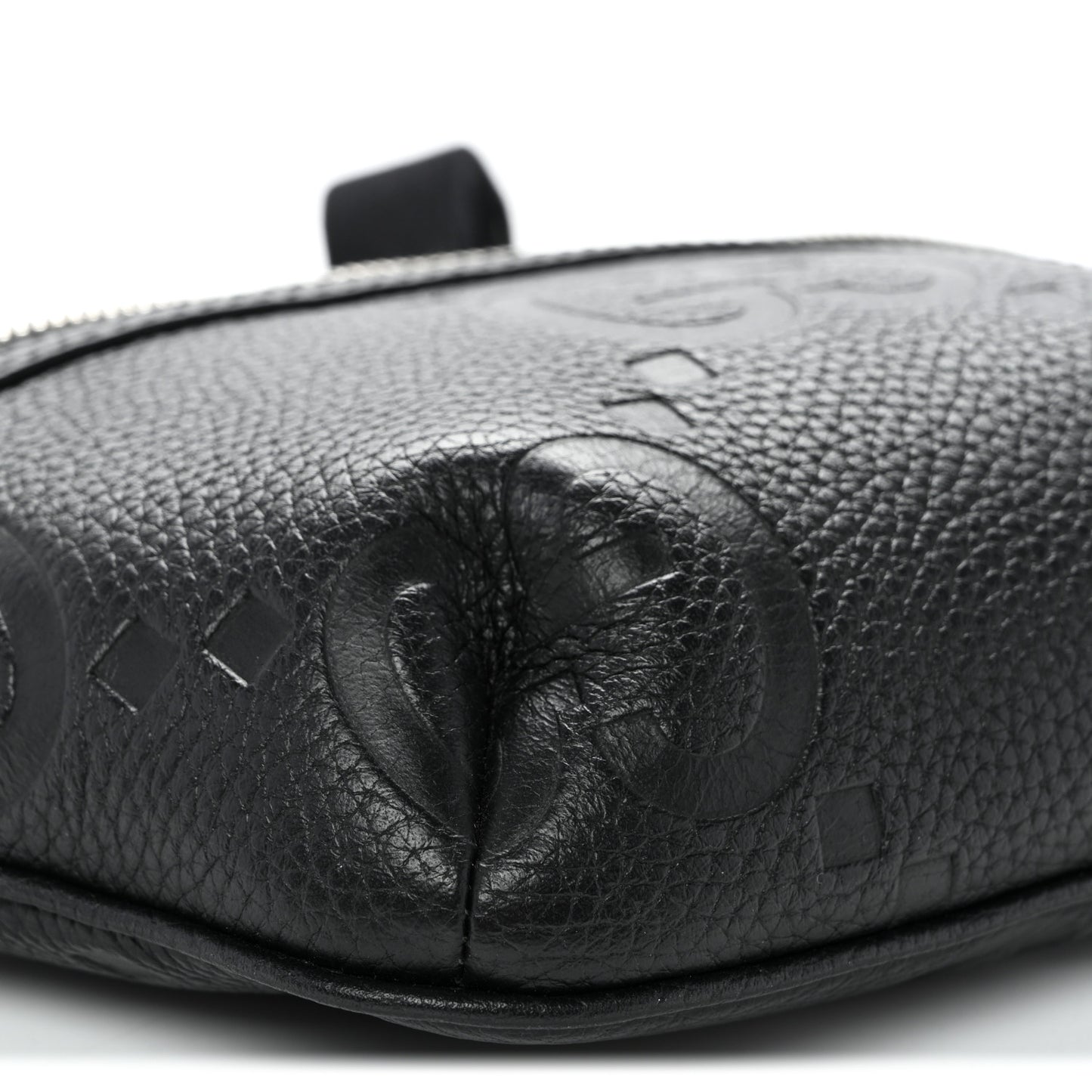 Piuma Calfskin Jumbo GG Embossed Small Belt Bag Black